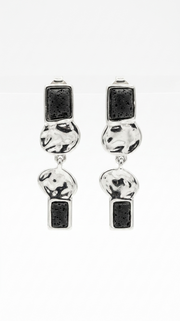 Pendientes geométricos de lava volcánica